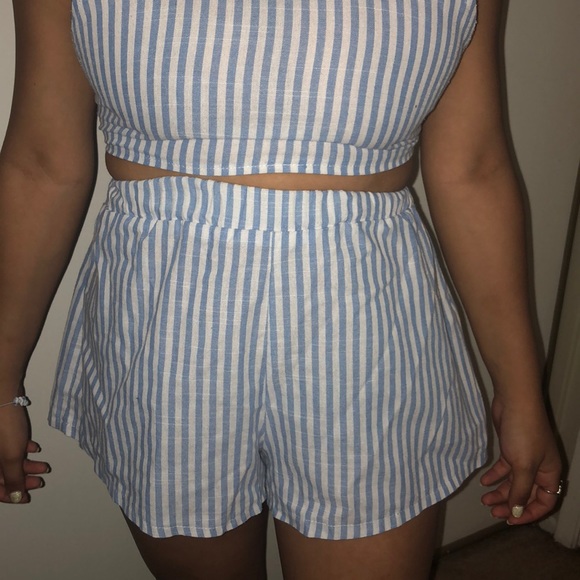 Striped blue and white 2 piece set - Picture 4 of 4
